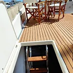 Panaby - House Boat *