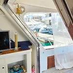 Botel Panaby - House Boat