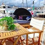 Botel Panaby - House Boat