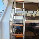 Panaby - House Boat Botel