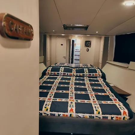 Panaby - House Boat Παλέρμο