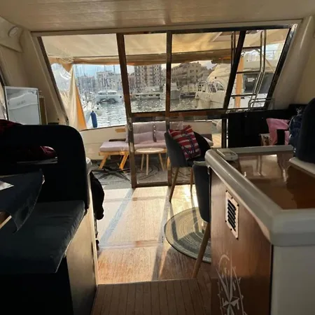 Panaby - House Boat Palermo